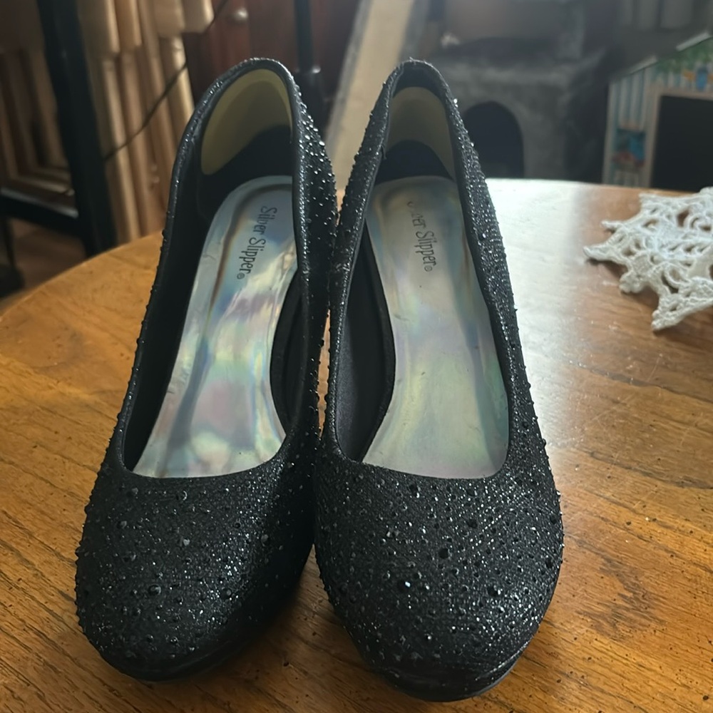 Black rhinestone silver slipper heels